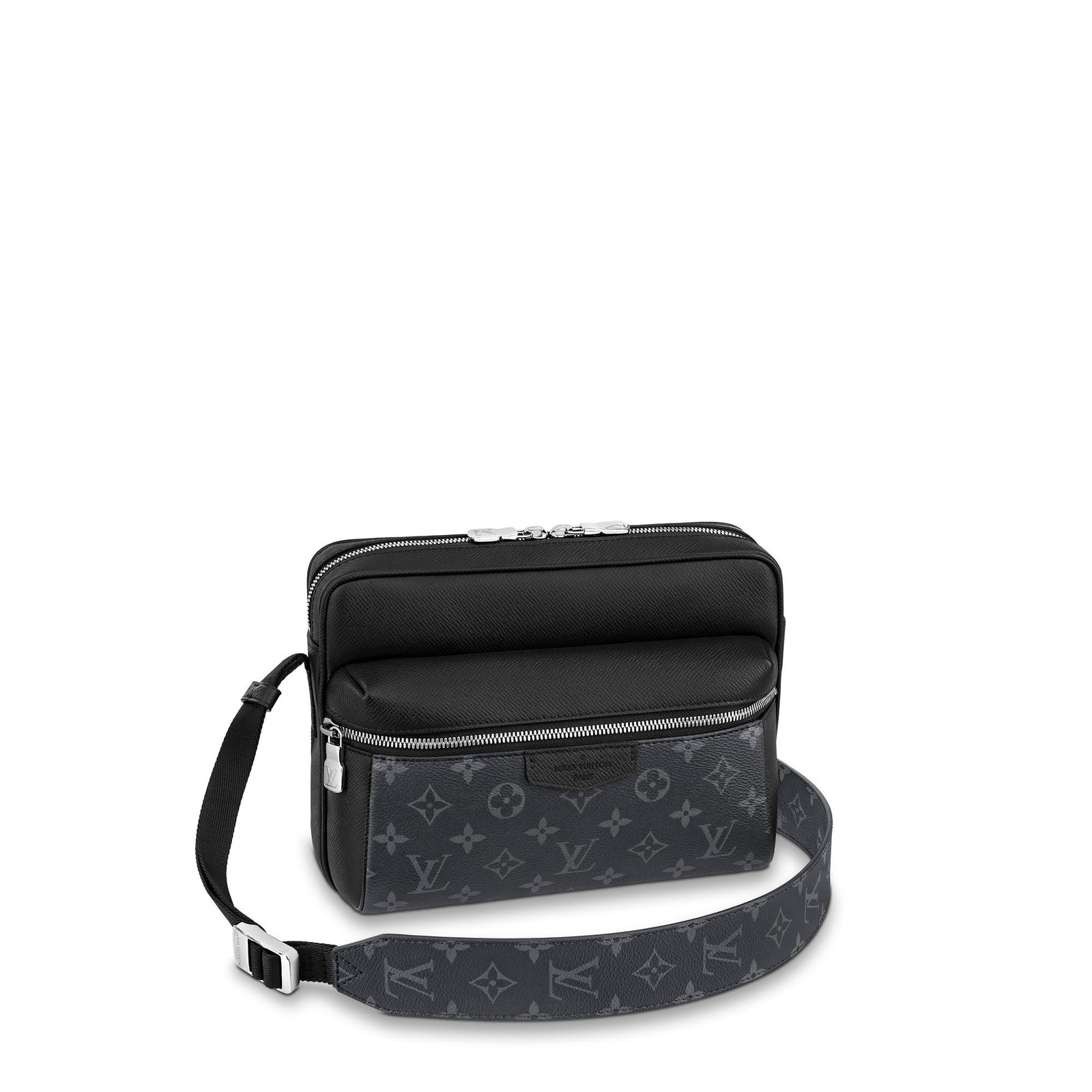 products-louis-vuitton-borsa-messenger-outdoor-pelle-taigarama-borse-da-uomo-M30233_PM2_Front-view-1.jpeg LV MESSENGER BAG BLACK - Image 1