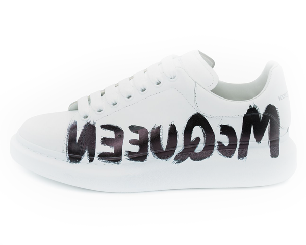 A. MQ –  GRAFFITI OVERSIZE WHITE